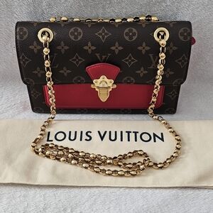 Louis Vuitton Monogram/Red Victoire